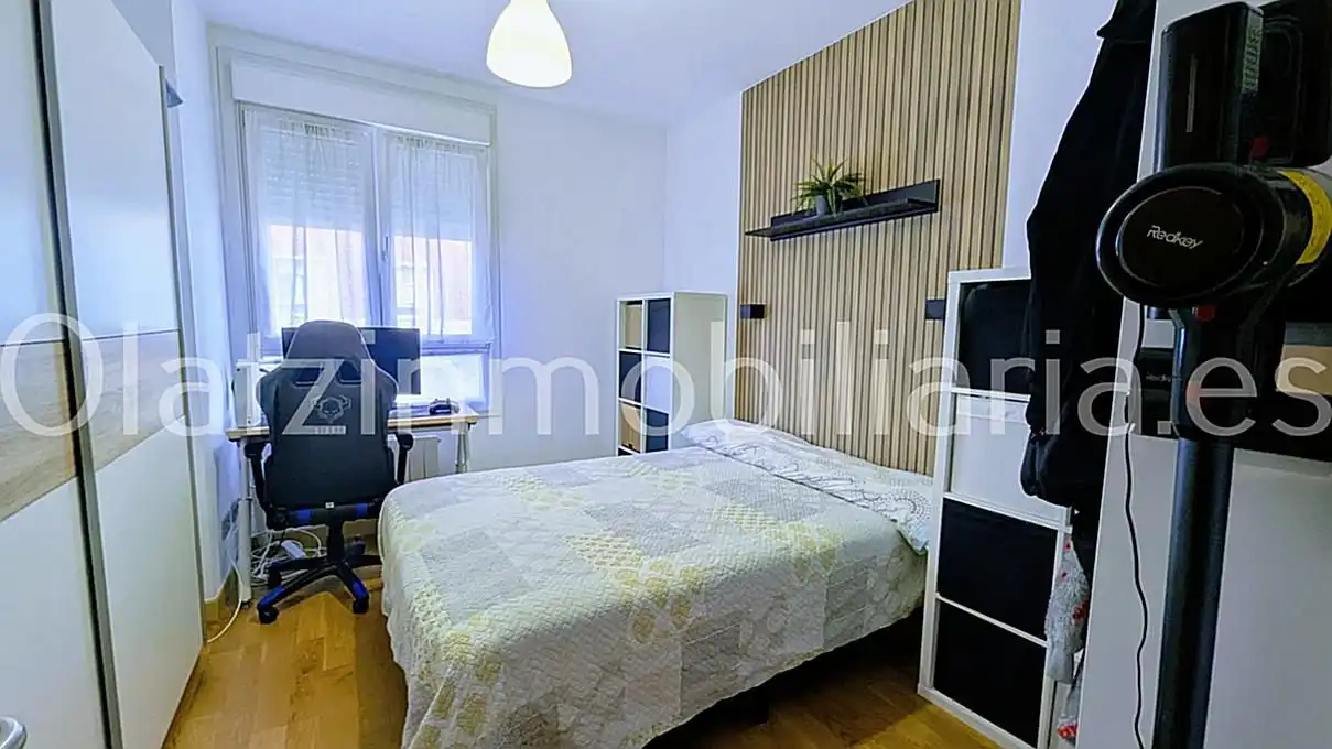 Bedroom of Flat for sale in Amorebieta-Etxano  with Heating, Balcony and Community pool