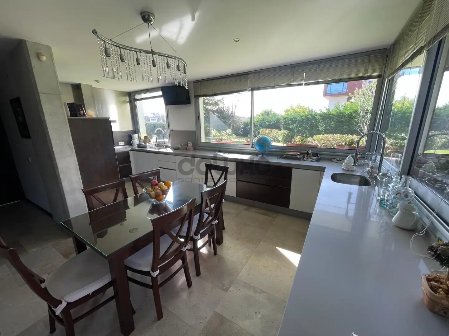 Cocina de Planta baja en venta en Santander con Calefacción, Jardín privado y Terraza