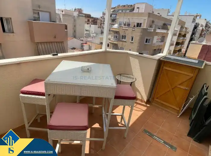 Penthouse with lift for sale in Centro