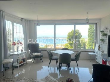 Villa con giardino in vendita a Carrer Foix