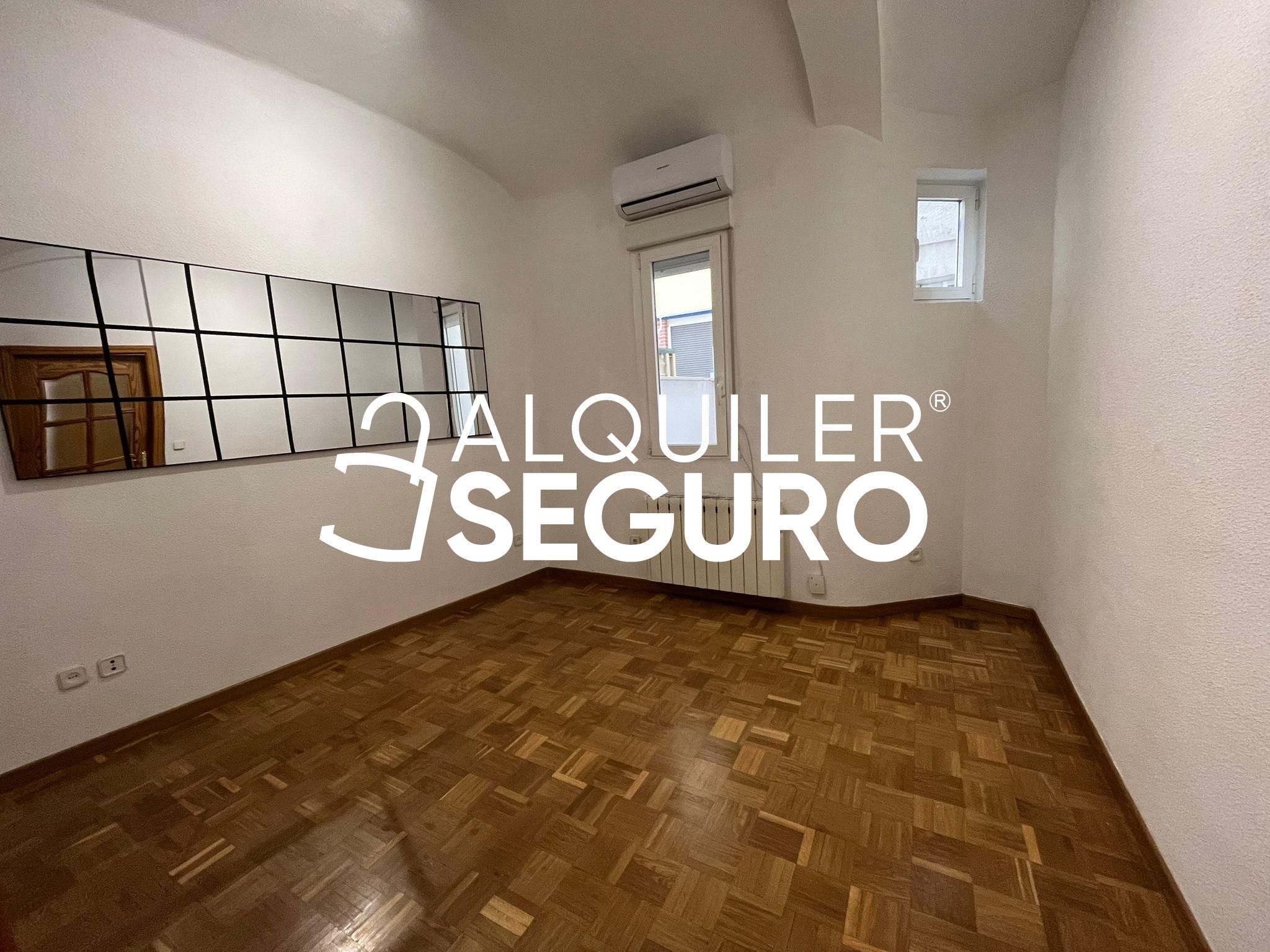 Dormitori de Pis de lloguer en  Madrid Capital amb Aire condicionat i Calefacció