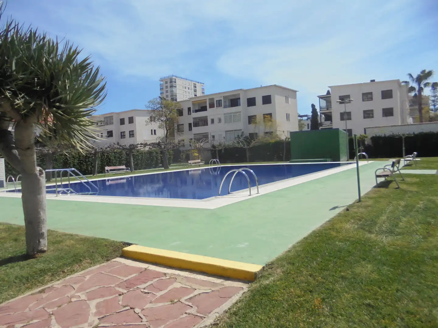 Schwimmbecken von Wohnungen zur Miete in Benicasim / Benicàssim mit Privatgarten, Terrasse und Möbliert