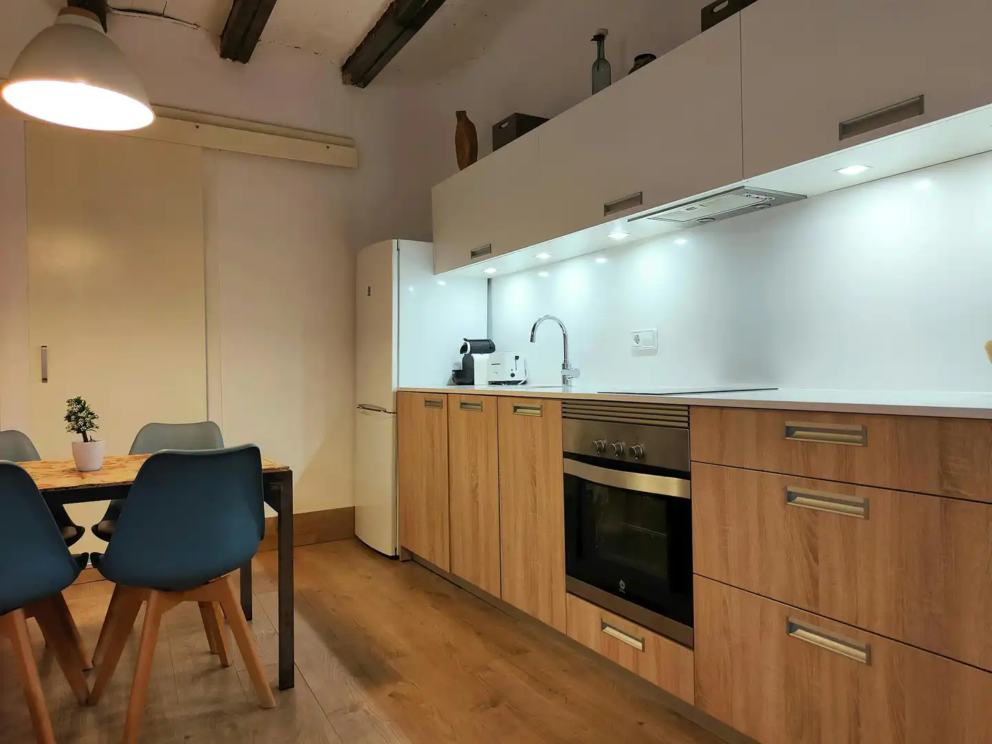 Kitchen of Flat for rent in Barcelona  with Air Conditioner, Heating and Washing machine