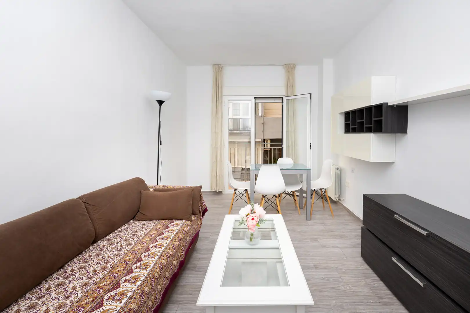 Living room of Flat for rent in Granada  with Heating, Furnished and Washing machine