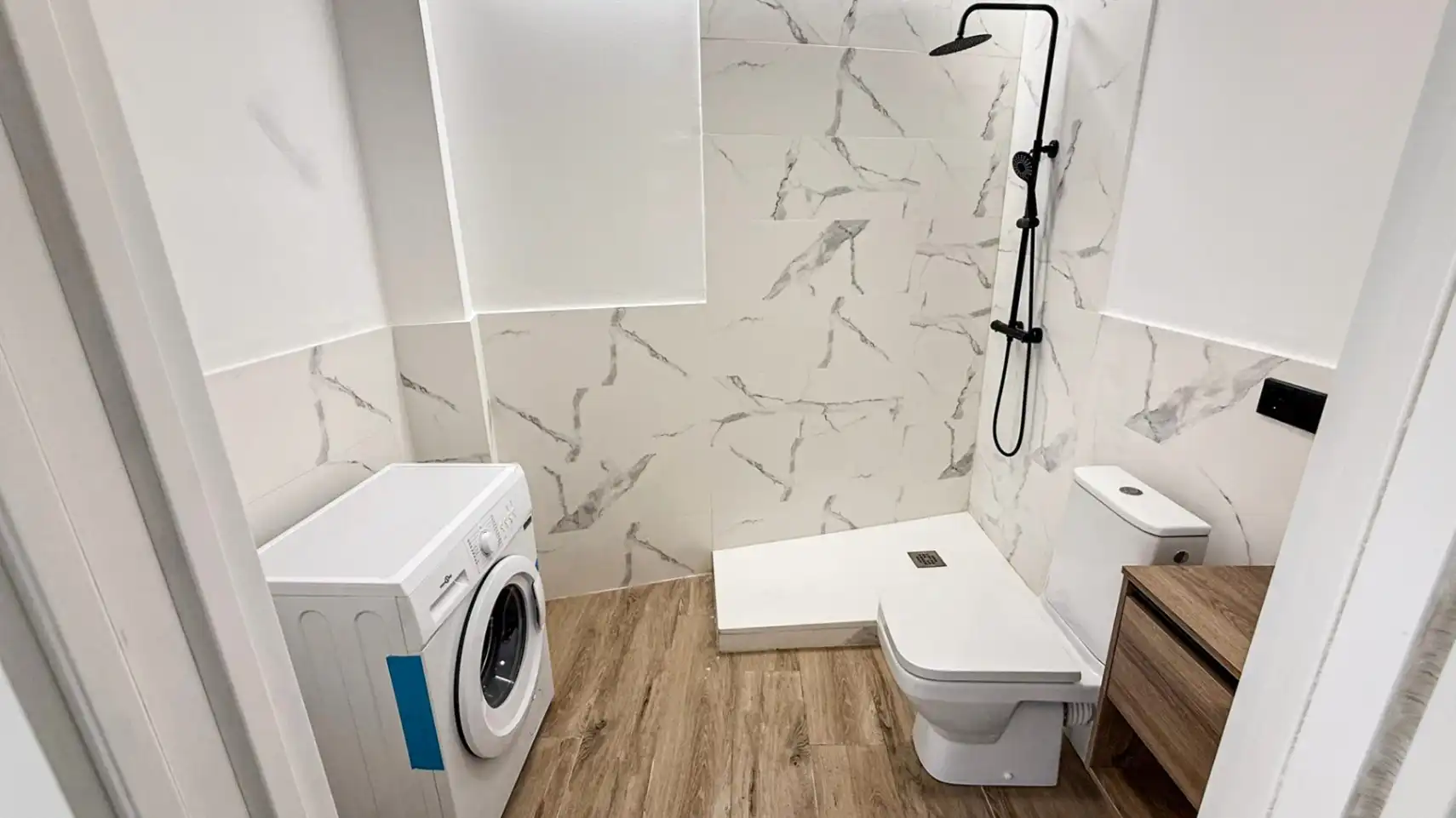 Baño de Estudio en venta en Dénia con Aire acondicionado, Calefacción y Amueblado