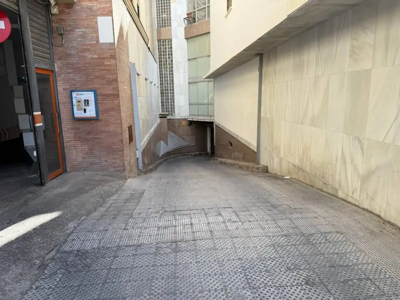 Aparcament de Garatge en venda en Jerez de la Frontera amb Alarma