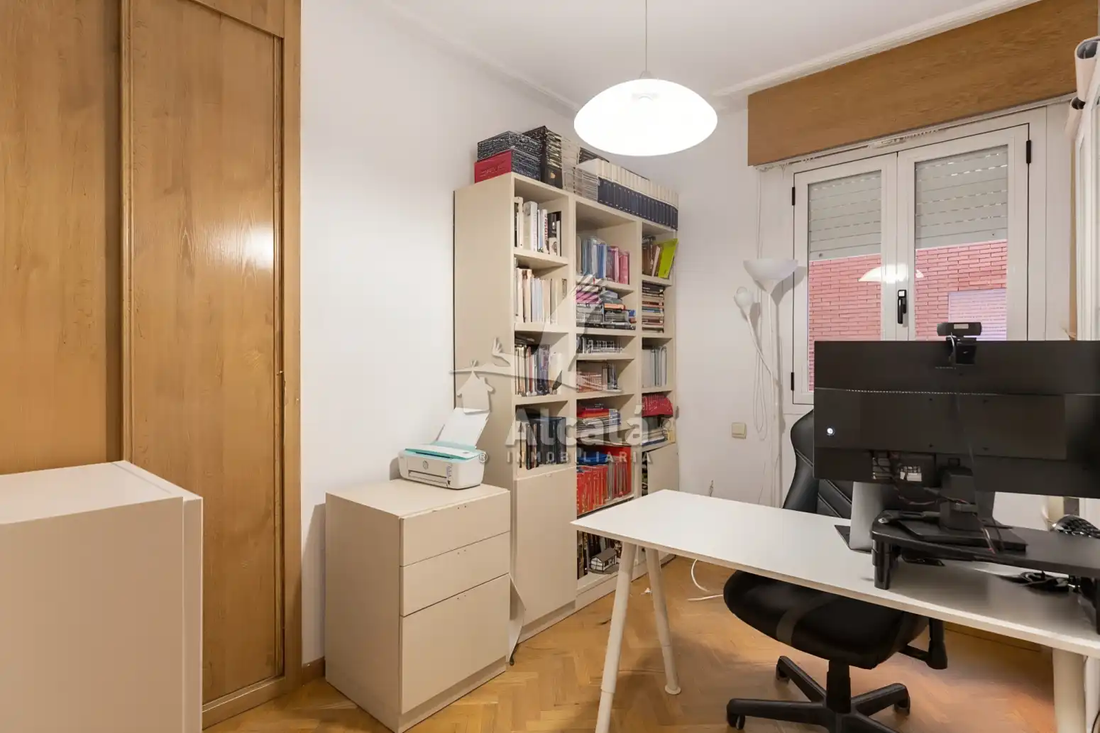 Flat for sale in Alcalá de Henares  with Air Conditioner, Heating and Private garden