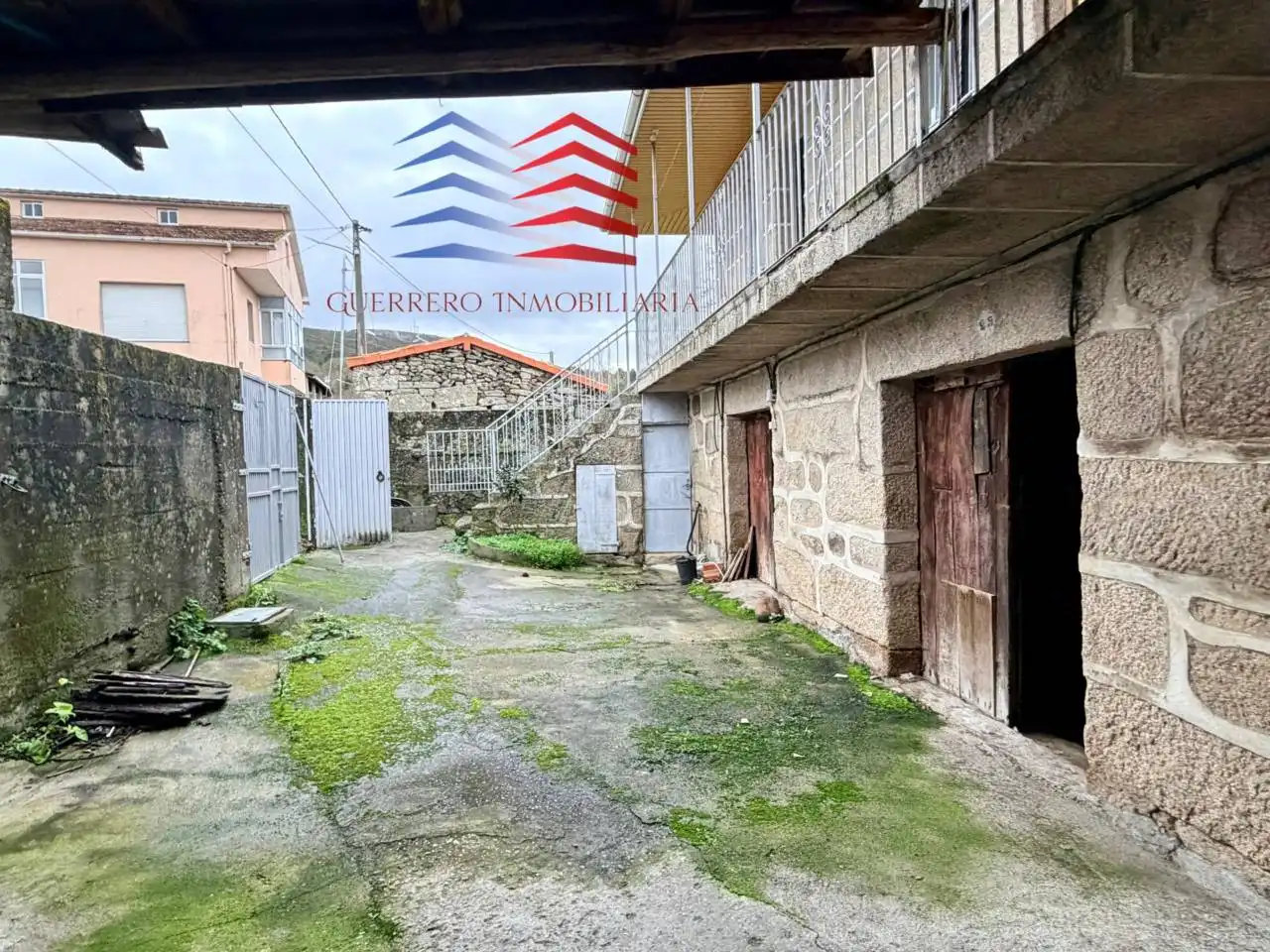 Vista exterior de Casa o chalet en venta en A Bola  con Jardín privado, Trastero y Balcón