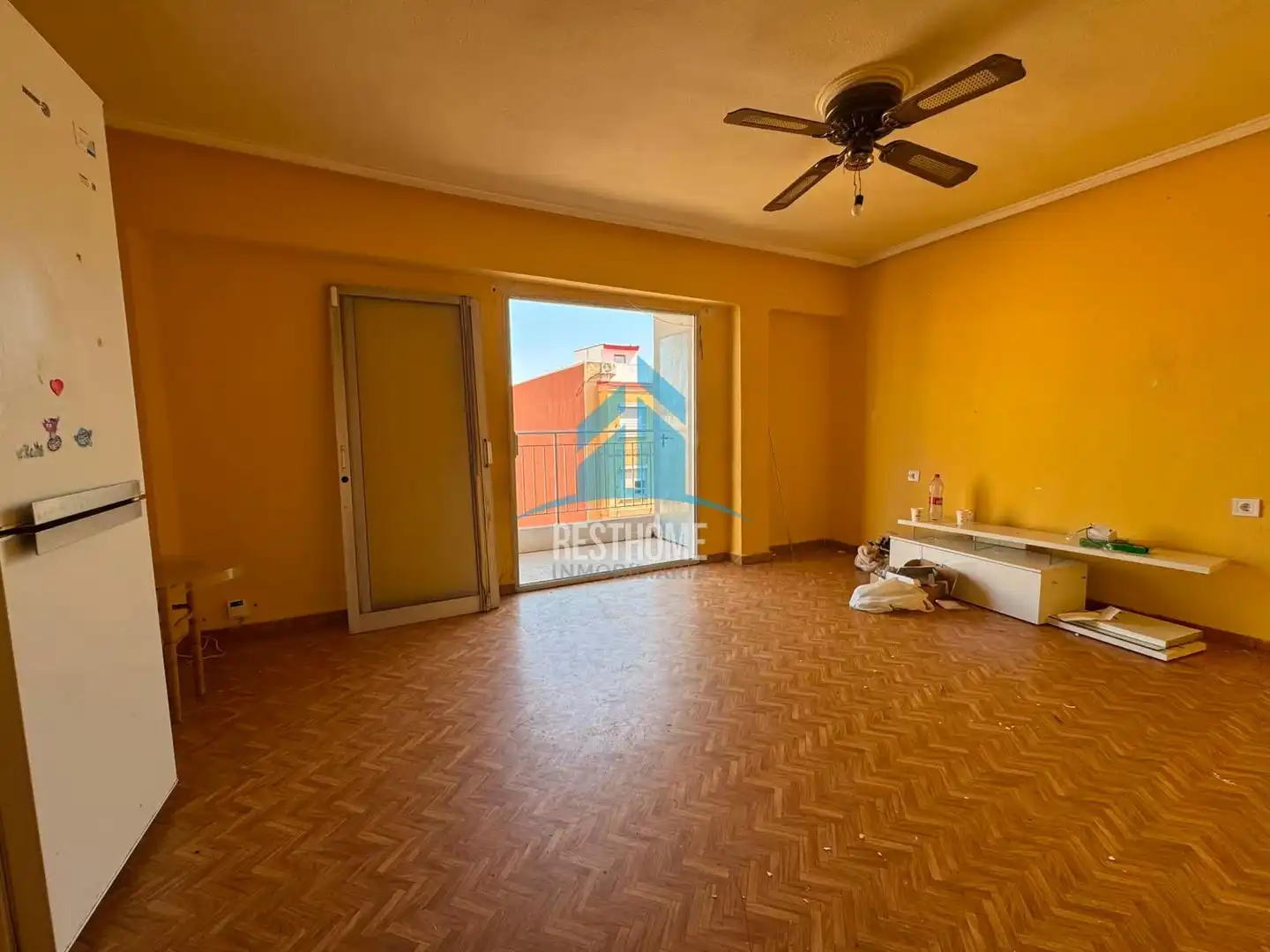 Sala d'estar de Pis en venda en Silla amb Balcó