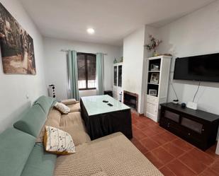 Living room of Single-family semi-detached for sale in Tocina  with Air Conditioner, Private garden and Furnished