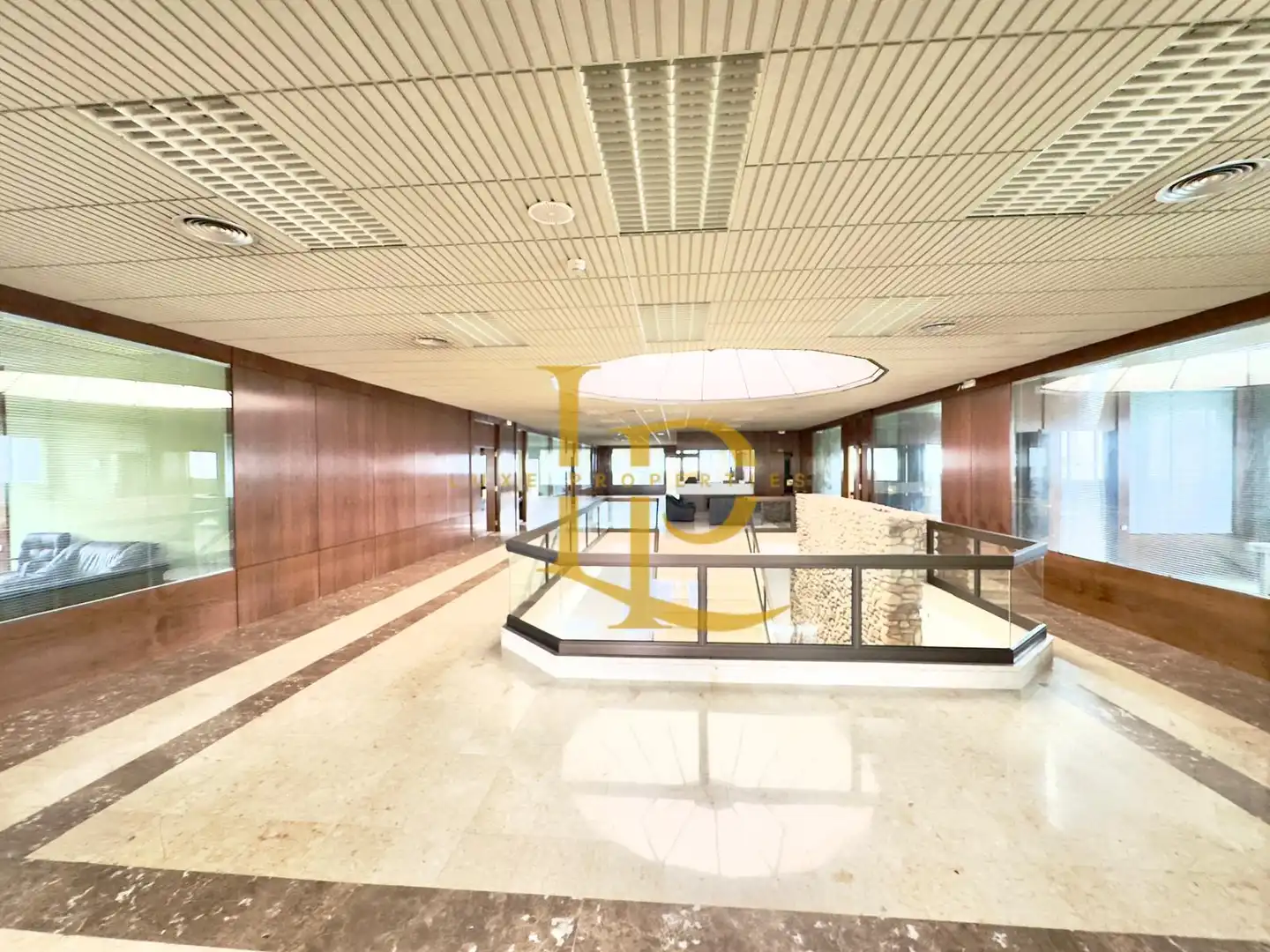 Oficina de lloguer a Poble Sec