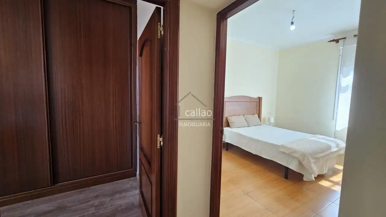 Habitación de Piso de alquiler en Ferrol con Calefacción y Amueblado