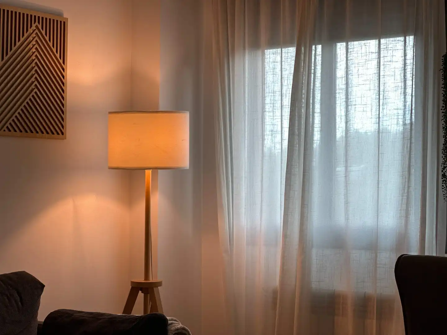 Schlafzimmer von Einfamilien-Reihenhaus zum Verkauf in Sant Esteve Sesrovires mit Klimaanlage, Heizung und Privatgarten