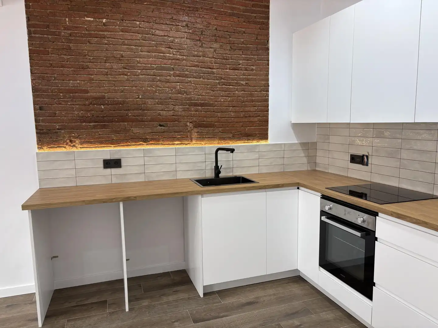 Casa aparellada en venda a Centre - Sant Oleguer, imagen 23