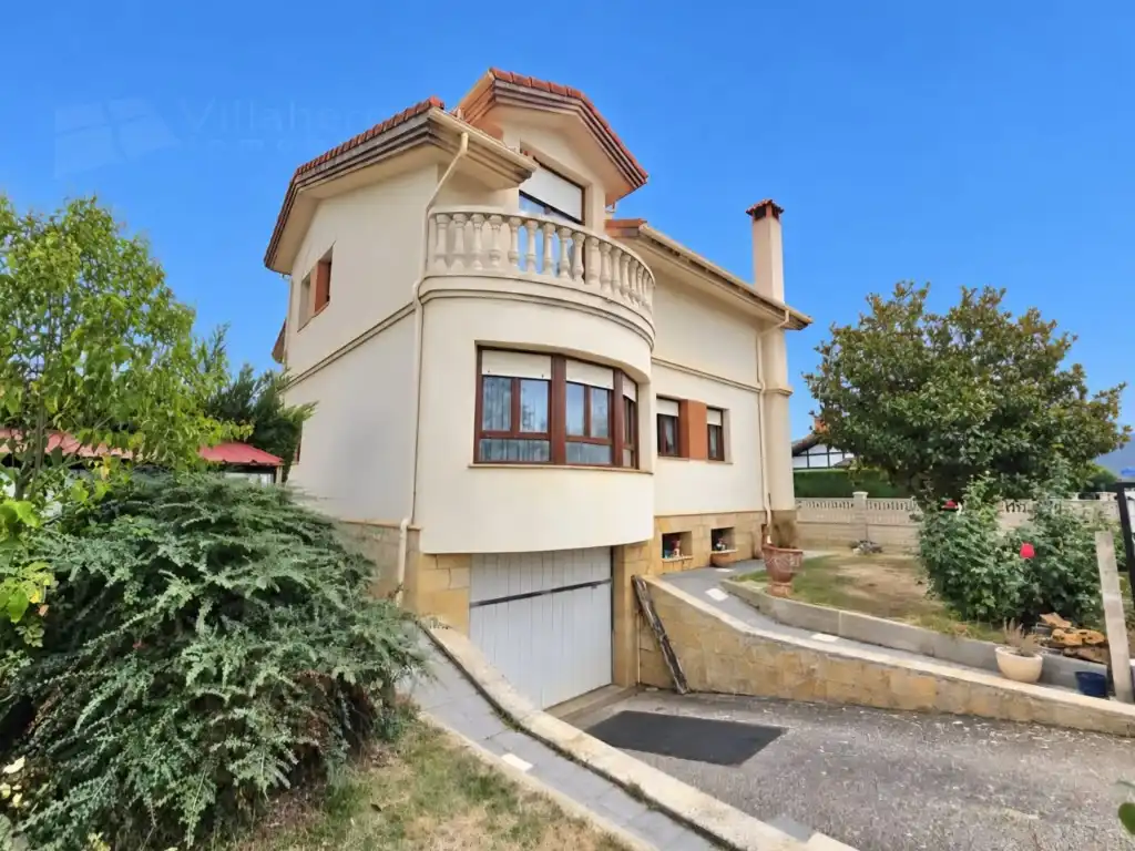 Vista exterior de Casa o xalet en venda en Villarcayo de Merindad de Castilla la Vieja