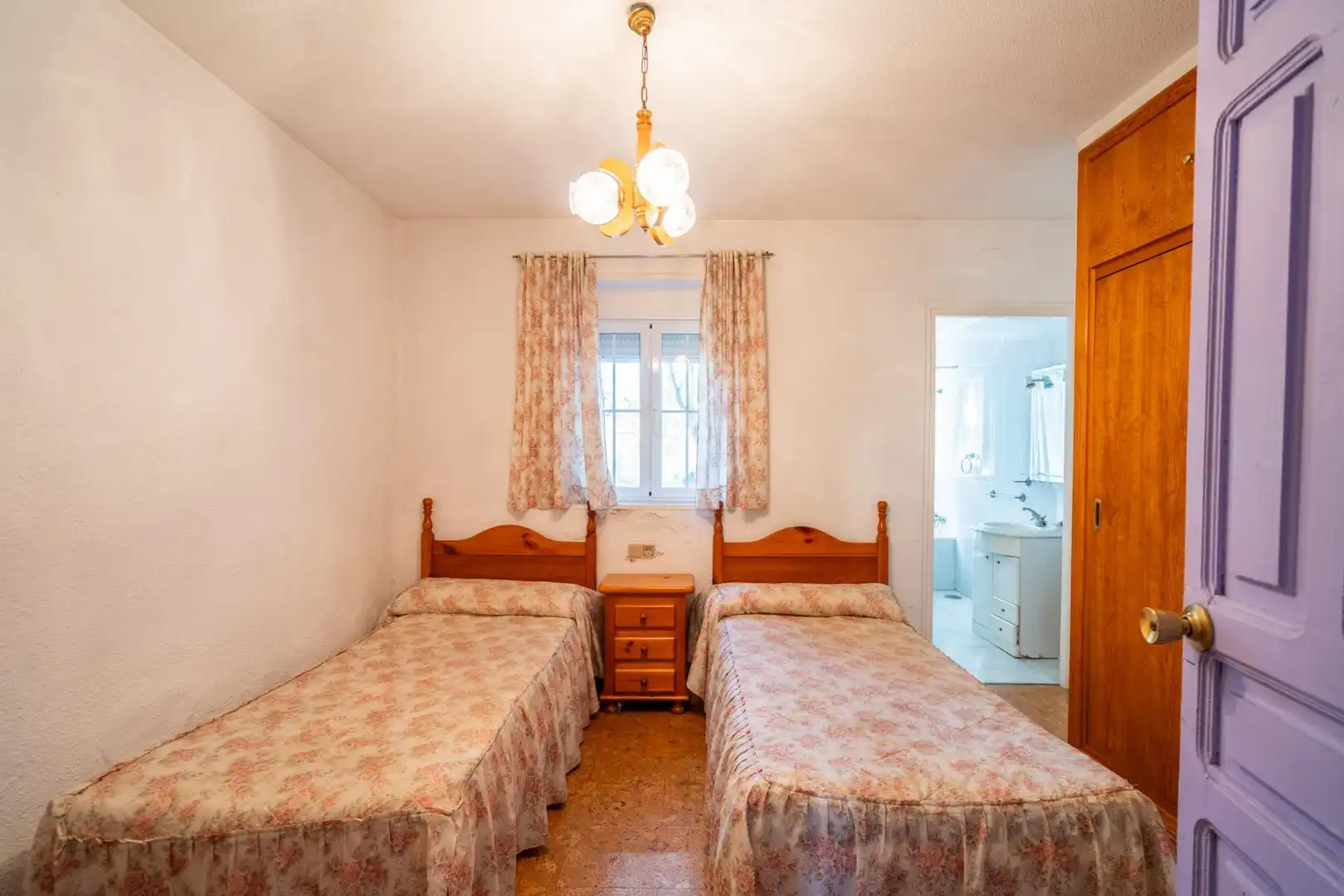 Habitación de Edificio en venta en Guadarrama