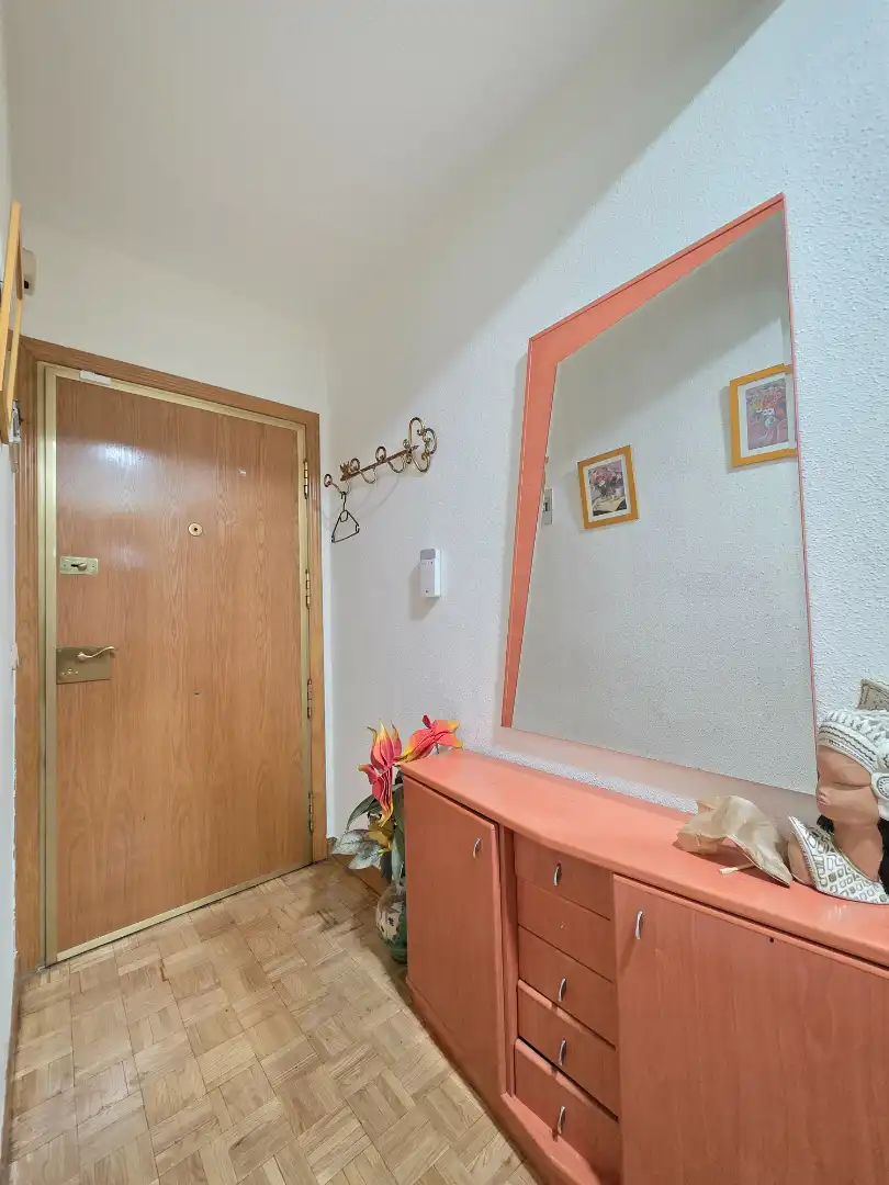 Flat for rent in Calle de Aguilón, Chopera