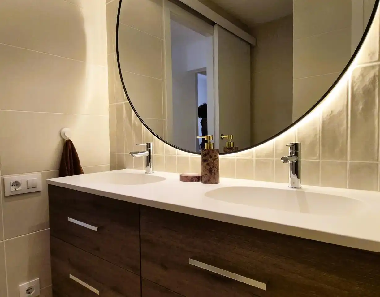 Bathroom of Flat for sale in Terrassa  with Air Conditioner, Heating and Parquet flooring
