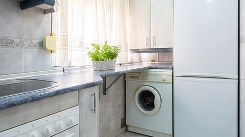 Foto 5 de Piso en venta en Calle de Navalmoral de la Mata, Las Águilas, Madrid Capital