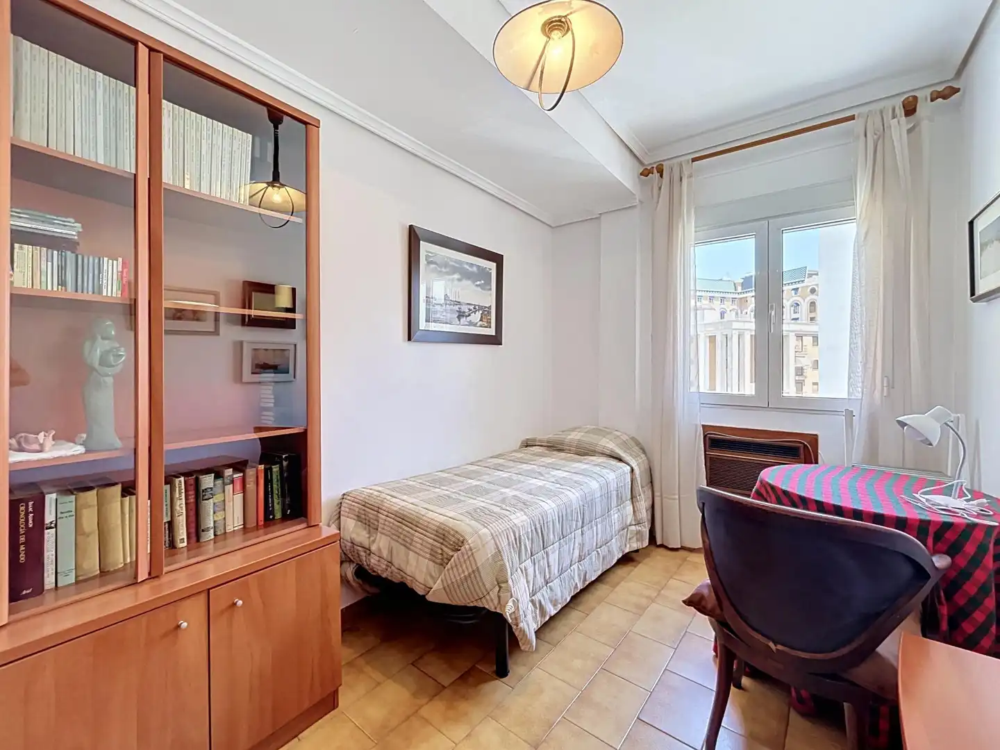 Habitación de Piso en venta en Sevilla con Aire acondicionado, Terraza y Amueblado