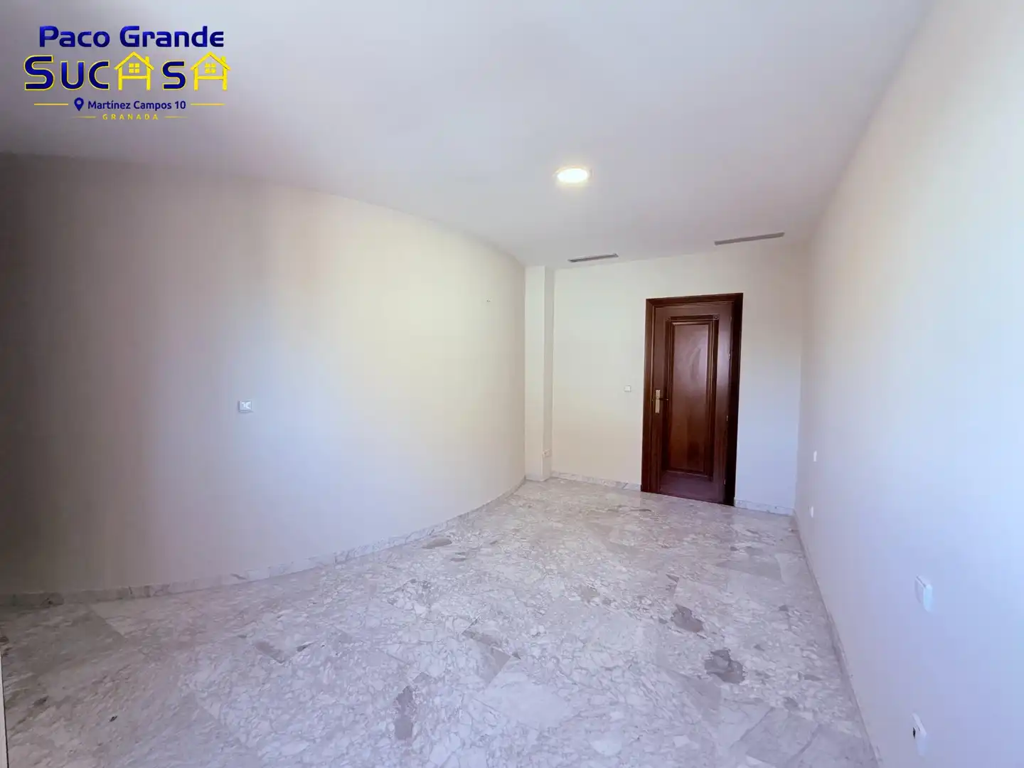 Apartamento de alquiler en Granada con Calefacción