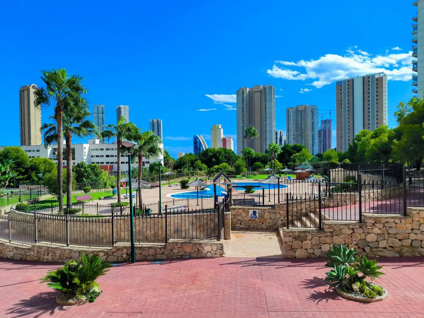 Exterior view of Apartments for sale in Benidorm  with Air Conditioner, Heating and Private garden