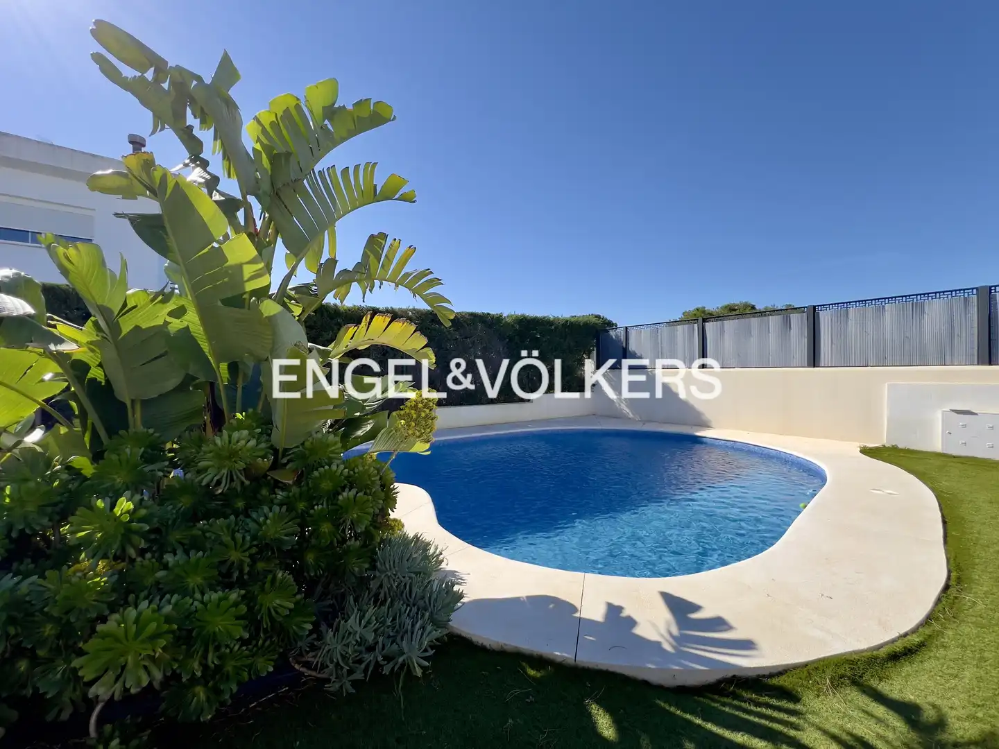Swimming pool of Houses for sale in El Portil  with Air Conditioner, Heating and Private garden