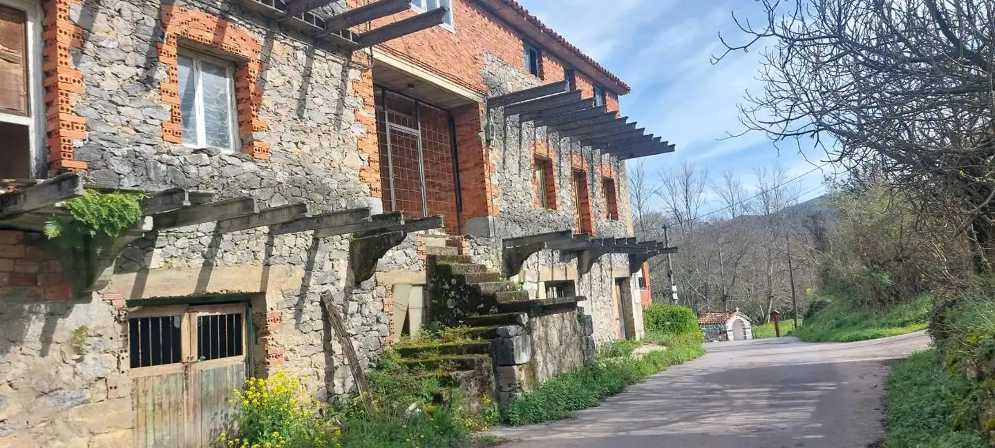 Casa rústica en venda a Ramales de la Victoria