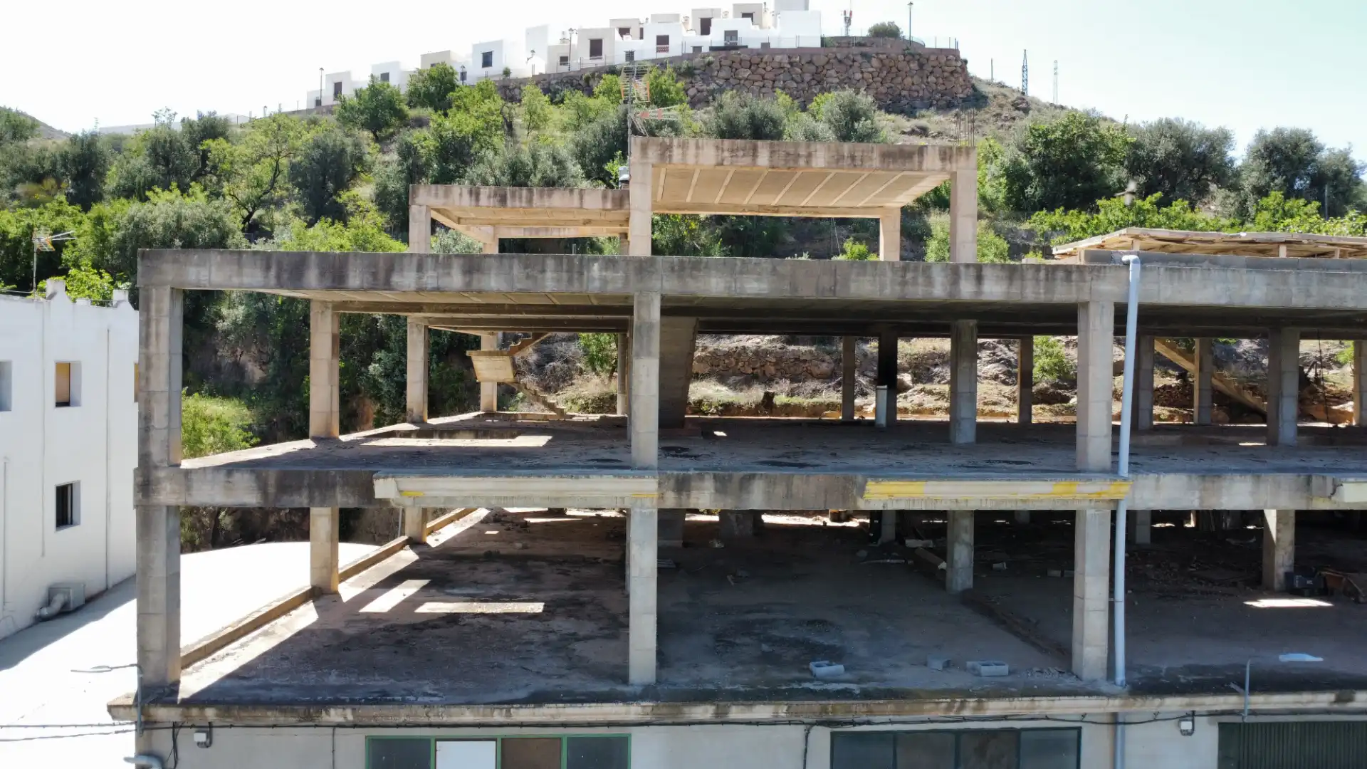 Außenansicht von Gebäude zum Verkauf in Alcolea