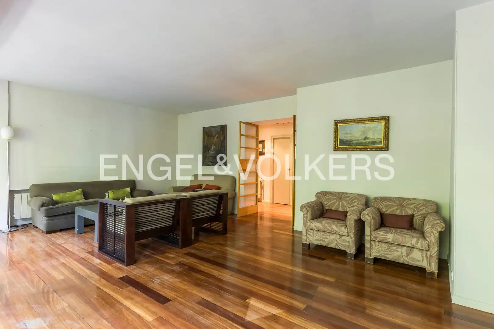 Living room of Flat for sale in Madrid  with Heating, Private garden and Parquet flooring