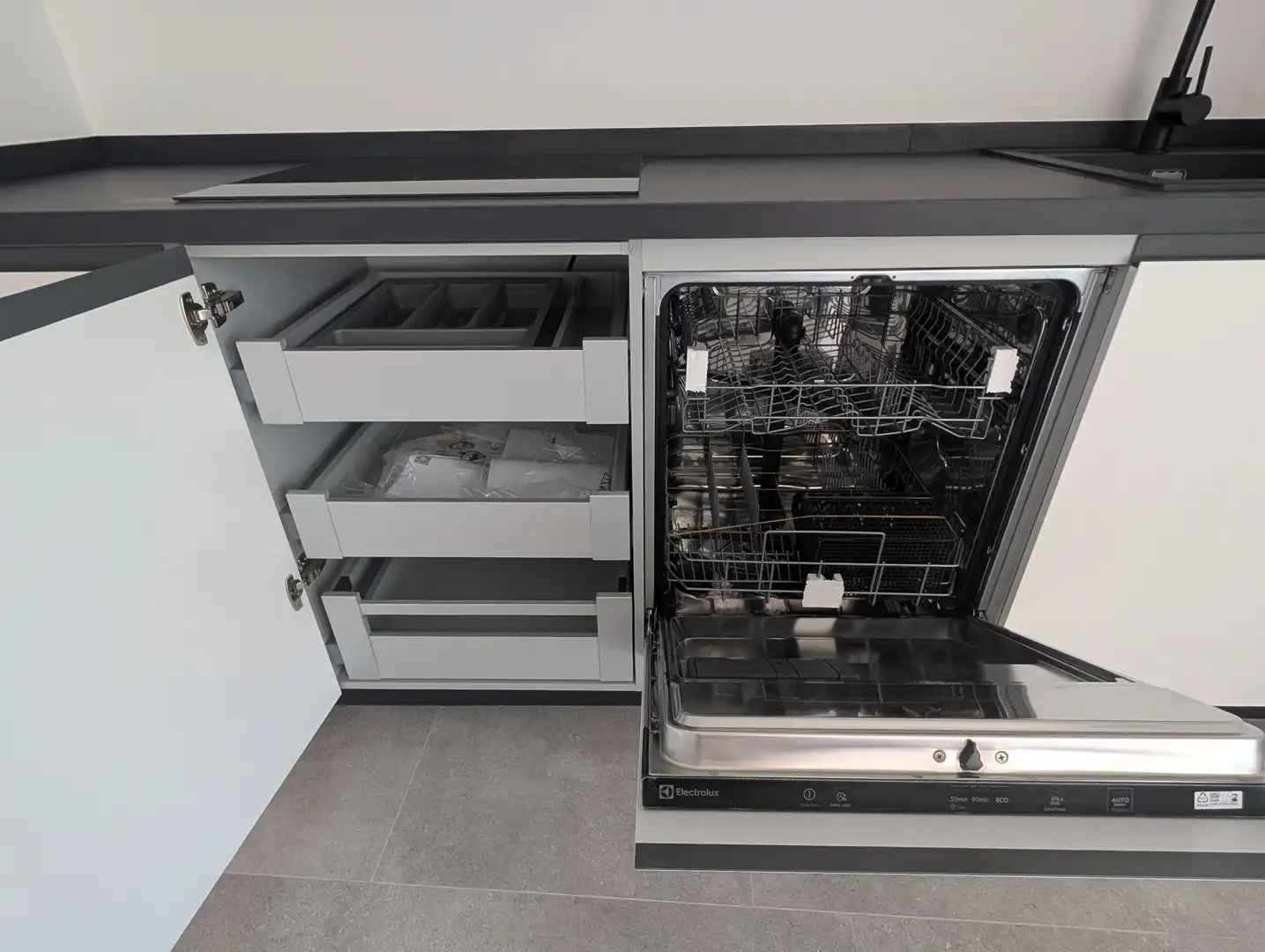 Cuina de Apartament en venda en Fuengirola amb Aire condicionat, Calefacció i Terrassa
