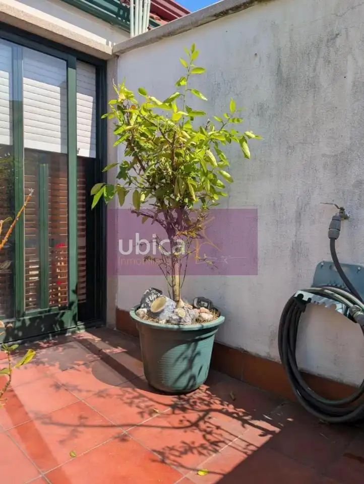 Balcony of Attic for sale in Vigo   with Heating, Parquet flooring and Terrace