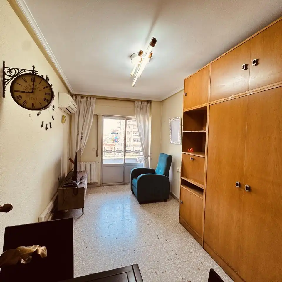 Flat for sale in De Cesáreo Alierta, La Granja