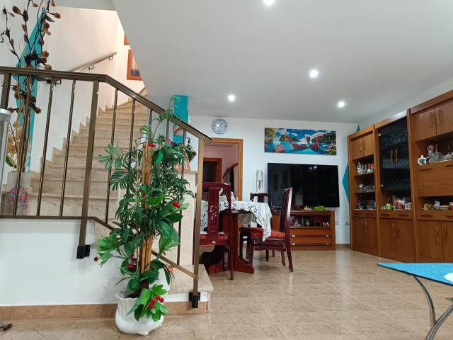 Casa-chalet en Venta en Carrer de Lluís Tena Carbó, 10 en Ensanche - Río Júcar