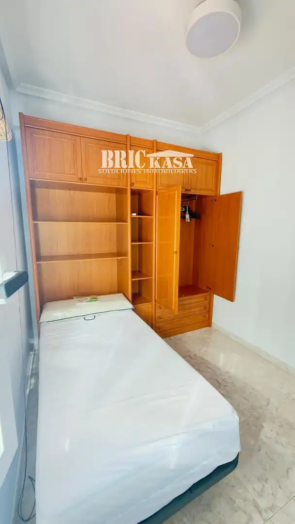 Bedroom of Flat for rent in Cáceres  with Air Conditioner, Heating and Terrace