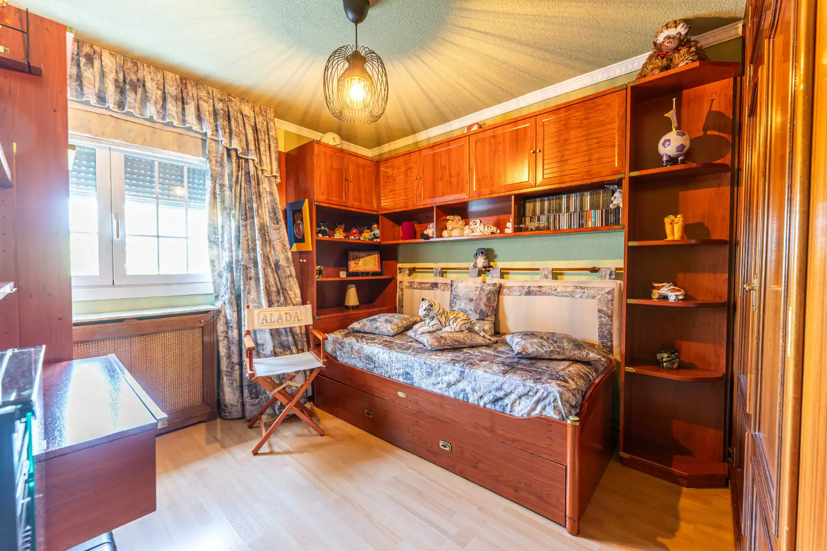 Bedroom of Flat for sale in Madrid  with Heating, Terrace and Furnished