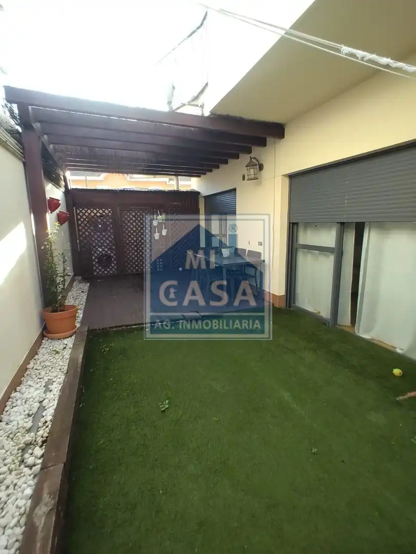 Casa o xalet en venda en Mérida amb Aire condicionat, Calefacció i Terrassa