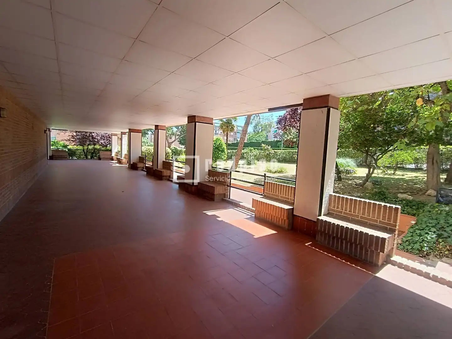 Wohnung zum Verkauf in Madrid mit Klimaanlage, Heizung und Privatgarten