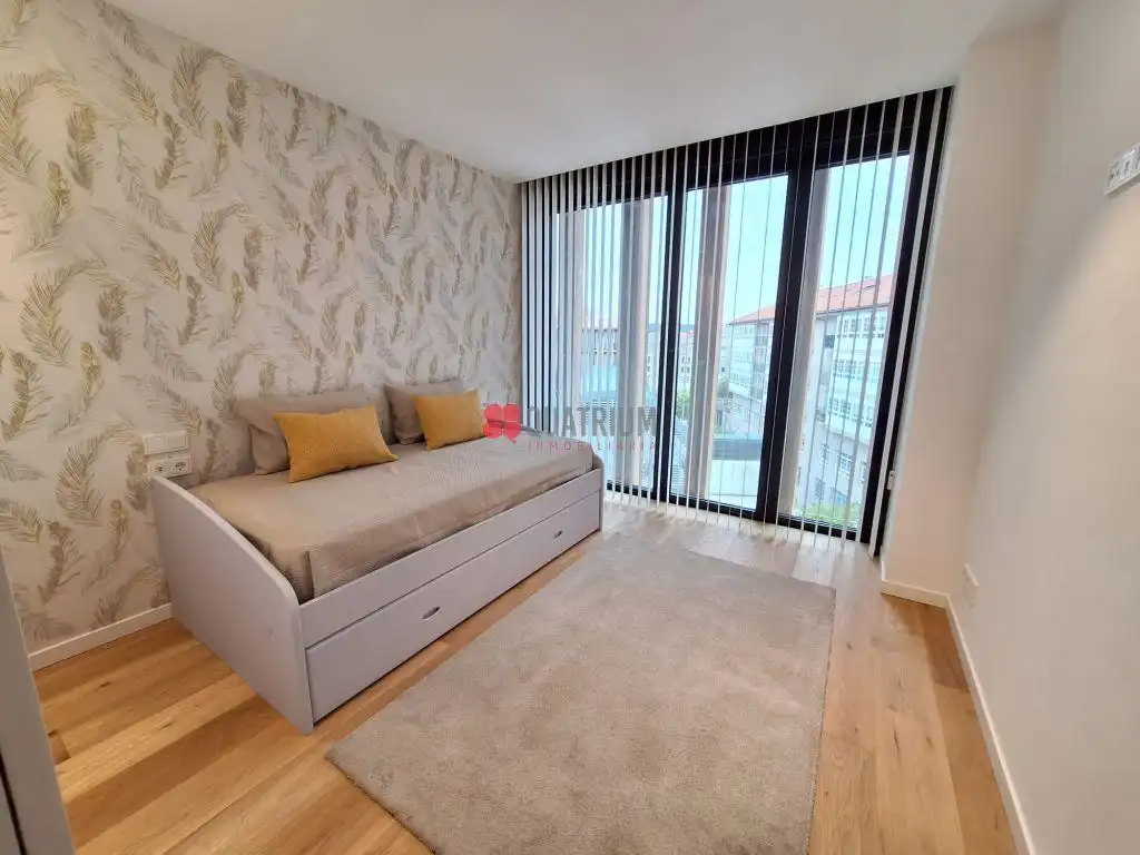 Habitación de Piso de alquiler en Santiago de Compostela  con Calefacción, Terraza y Amueblado