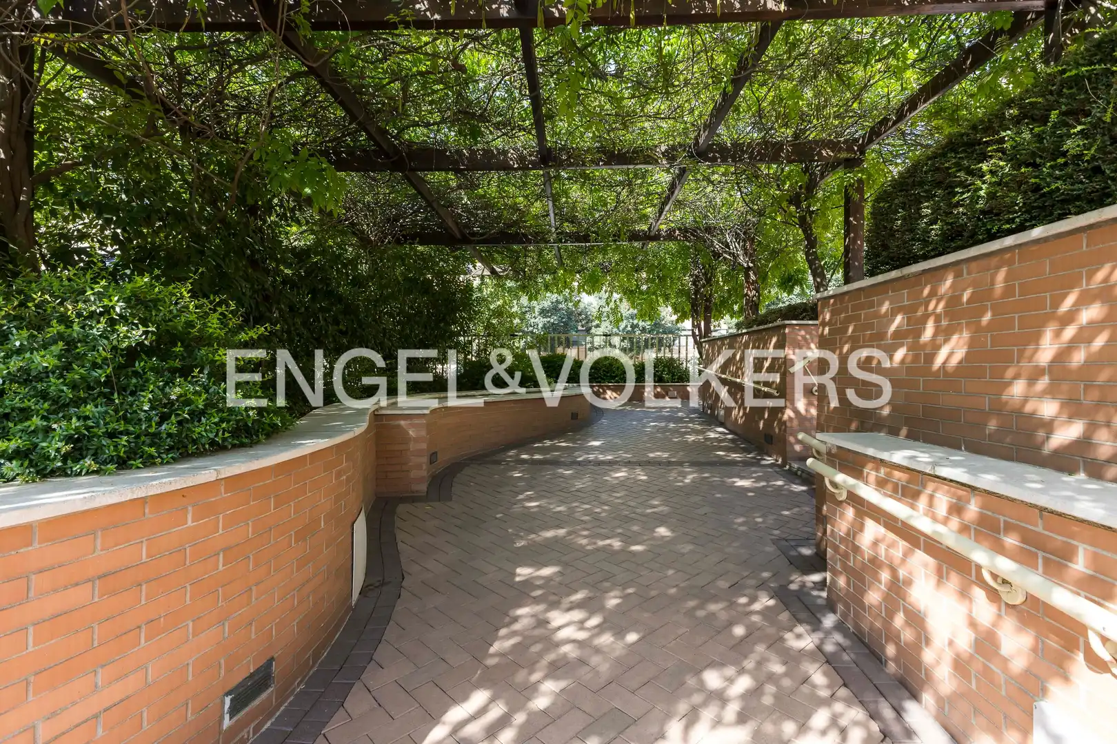 Terrace of Flat for sale in Madrid  with Air Conditioner, Heating and Swimming Pool