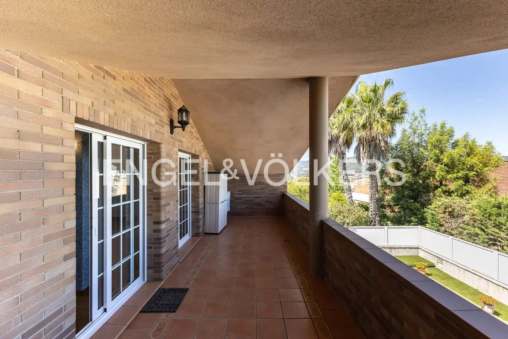Terraza de Casa o chalet en venta en Molins de Rei con Aire acondicionado, Calefacción y Jardín privado