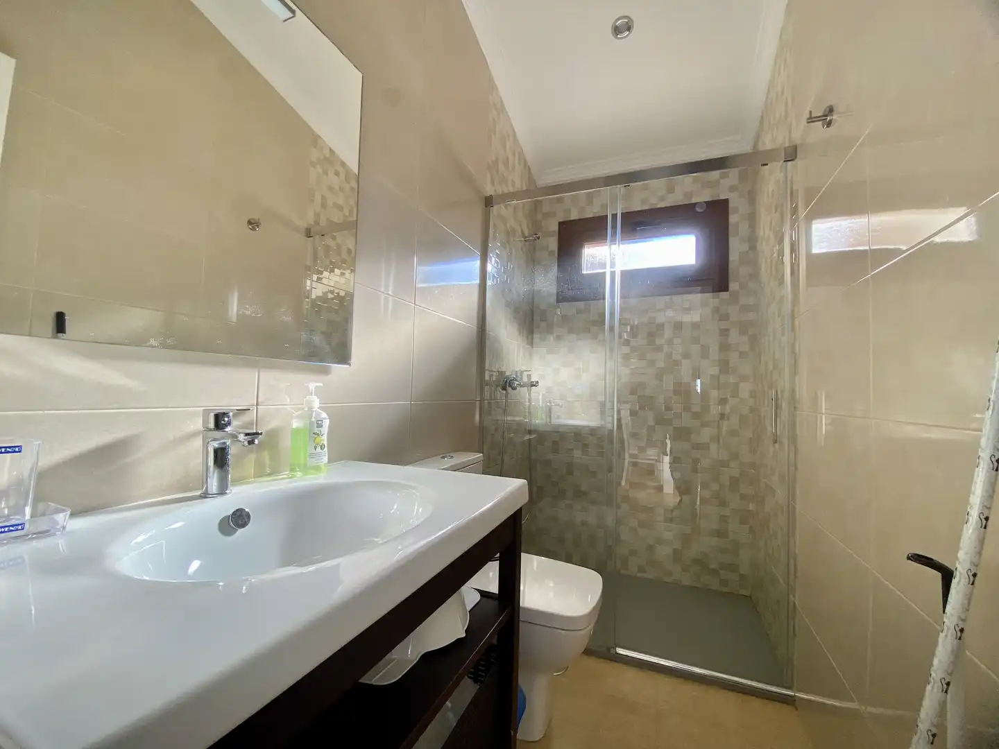 Baño de Casa o chalet de alquiler en O Grove   con Amueblado, Horno y Lavadora