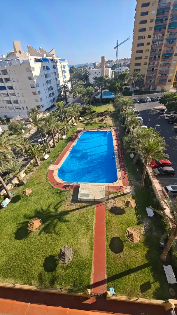 Piscina de Pis en venda en Roquetas de Mar amb Aire condicionat, Terrassa i Traster