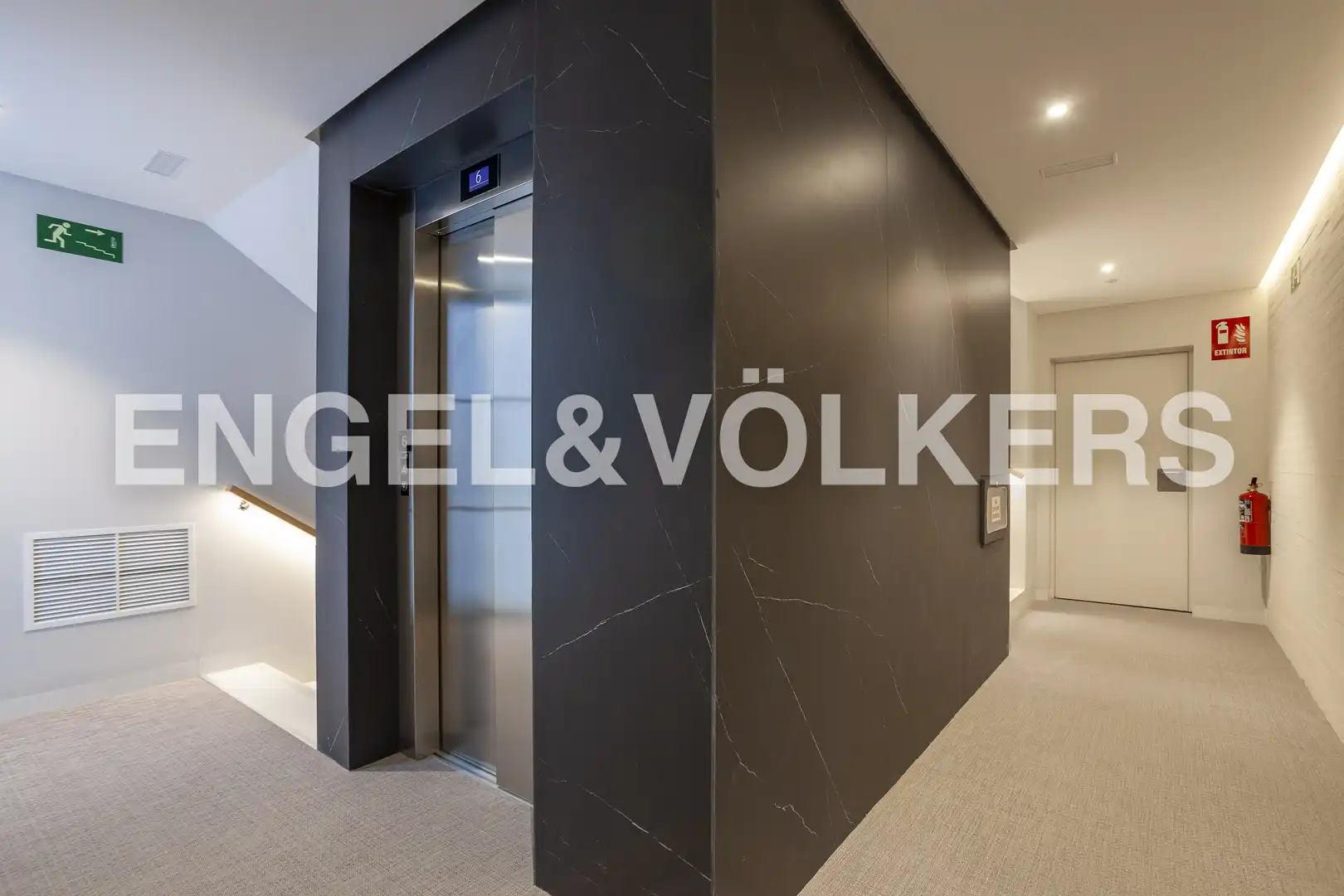 Flat for rent in Madrid  with Air Conditioner, Heating and Swimming Pool
