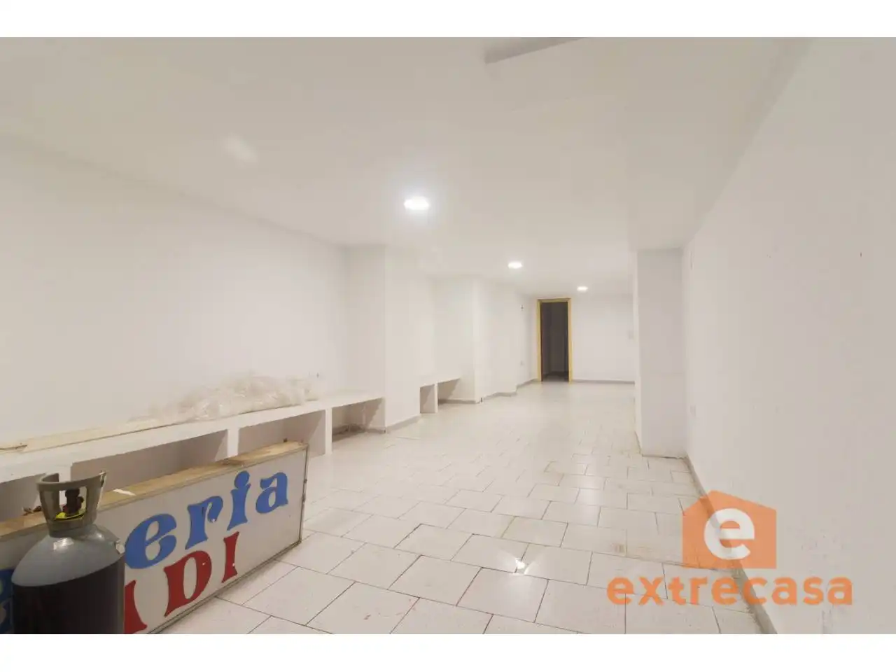 Local en venda en Badajoz amb Alarma