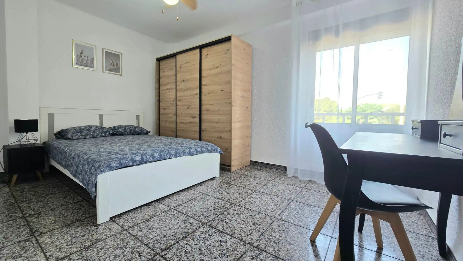 Dormitori de Pis en venda en Gandia amb Terrassa i Balcó