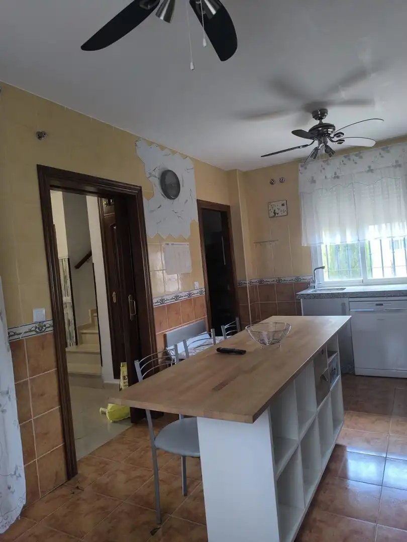 Cocina de Casa o chalet de alquiler en La Carlota