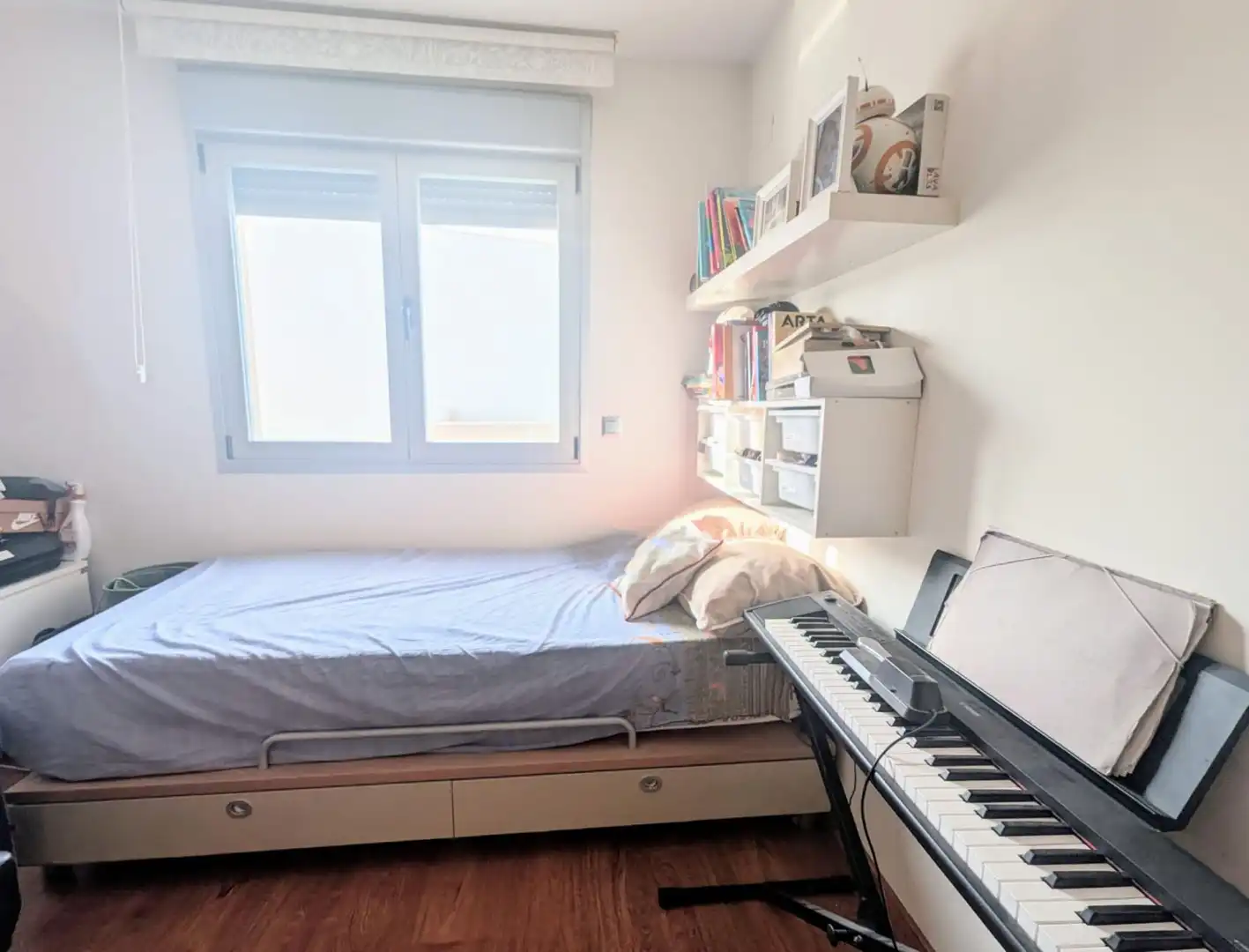 Habitación de Casa adosada en venta en Castellón de la Plana / Castelló de la Plana con Aire acondicionado, Calefacción y Terraza