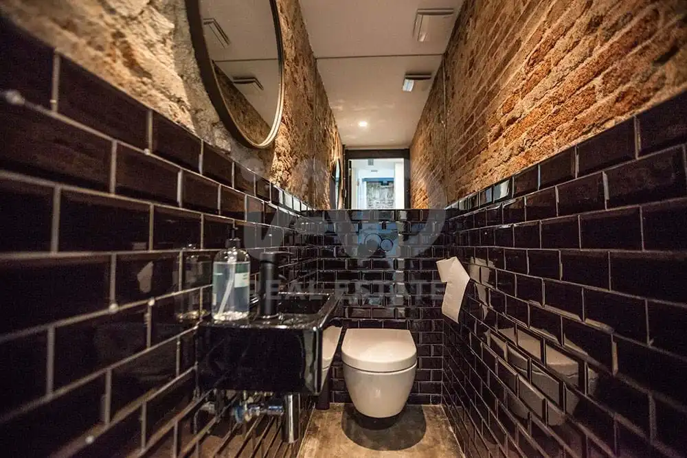 Baño de Local de alquiler en Barcelona