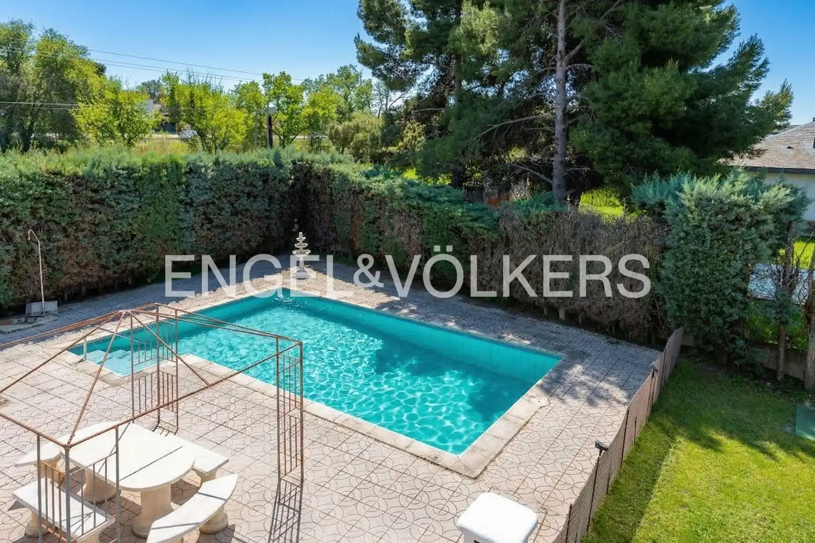 Piscina de Casa o xalet en venda en Mejorada del Campo amb Aire condicionat, Calefacció i Terrassa
